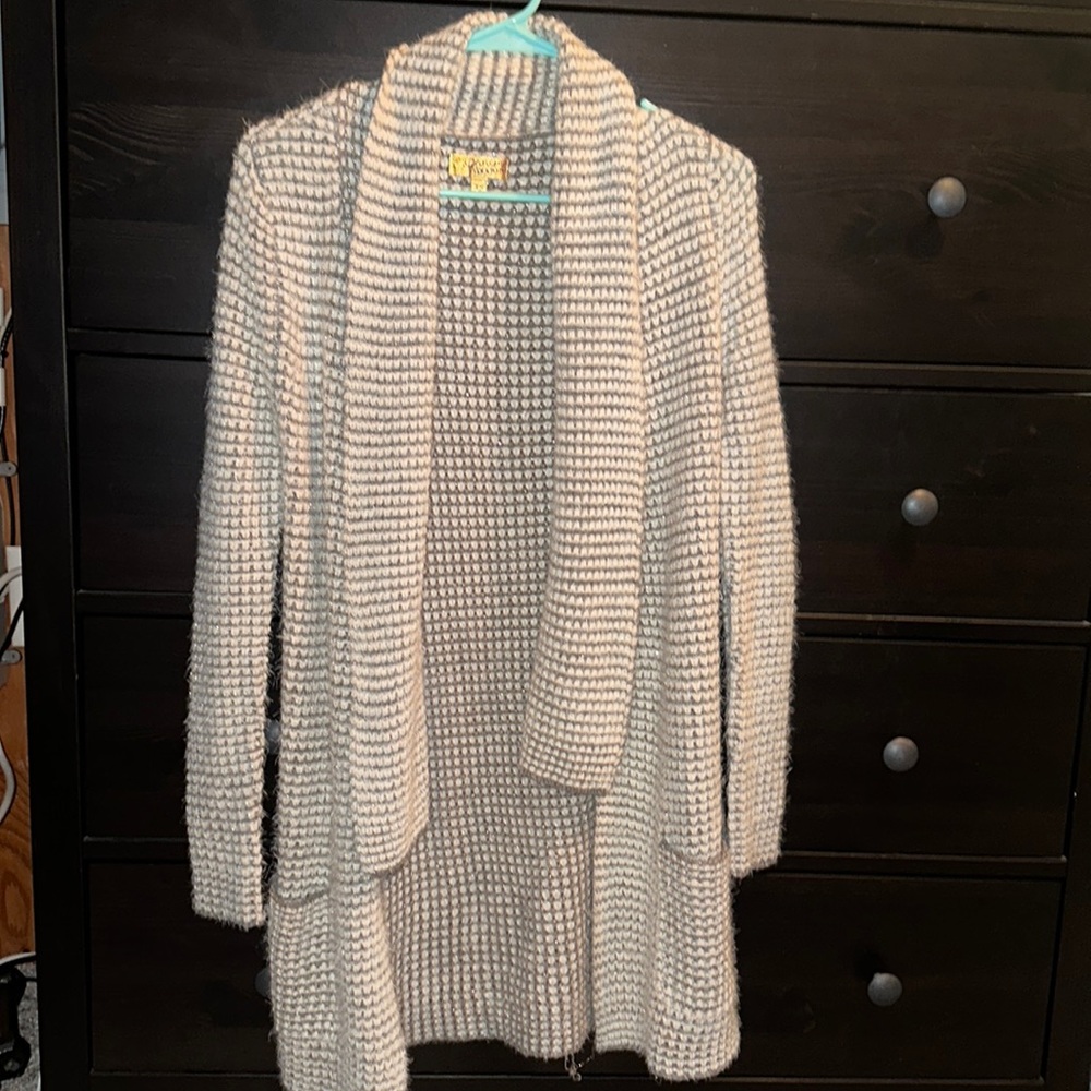 Soft and fuzzy white/silver long cardigan with pockets